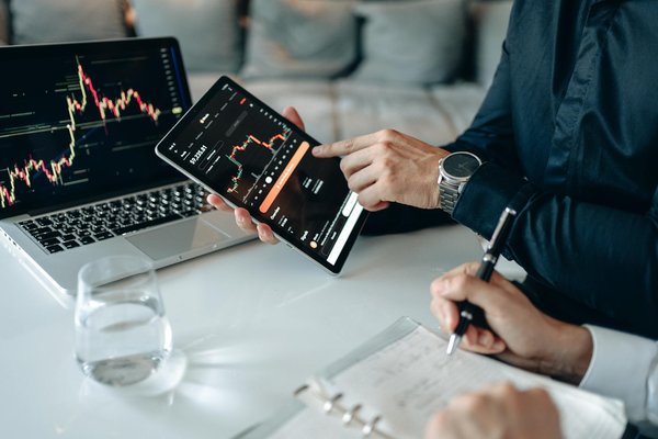 Le Guide Infaillible pour Trouver le Partenaire Parfait en Gestion des Réseaux Sociaux et Propulser Votre PME au Sommet